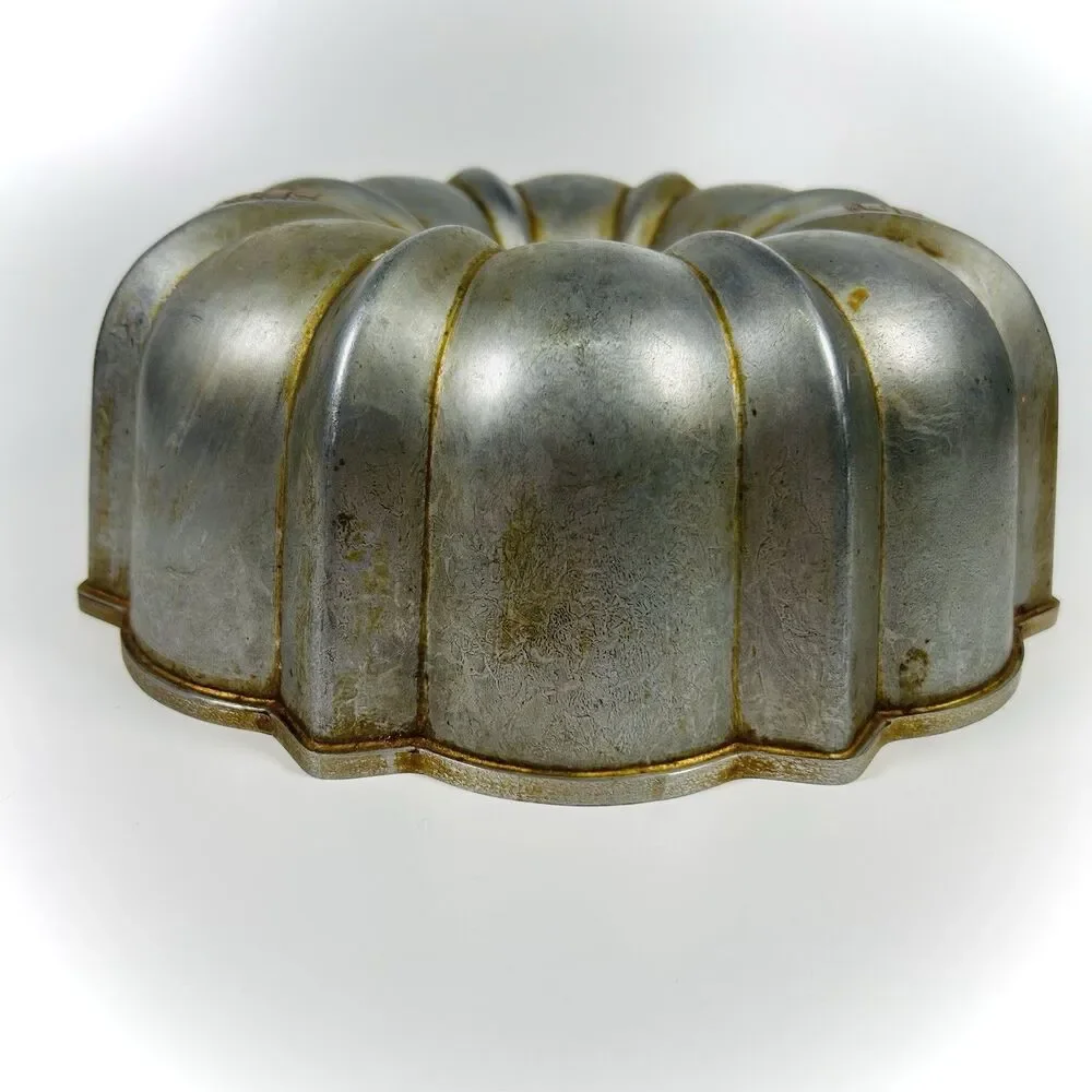 VTG Original Bundt Brand Northland Heavy Aluminum Fluted Tube Cake Pan USA 10 in
